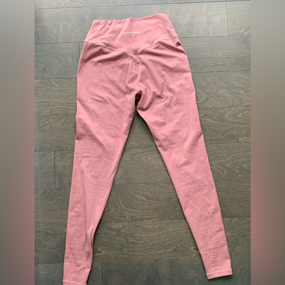 🎀🩰 PINK ALPHALETE LEGGING 🩰🎀 - Picture 2 of 3